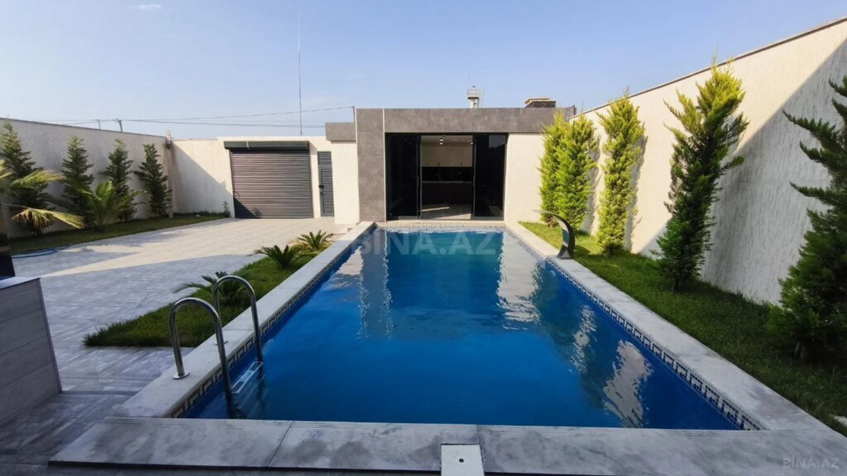 Satılır 5 otaqlı həyət evi 230 m²