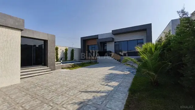 Satılır 5 otaqlı həyət evi 230 m²