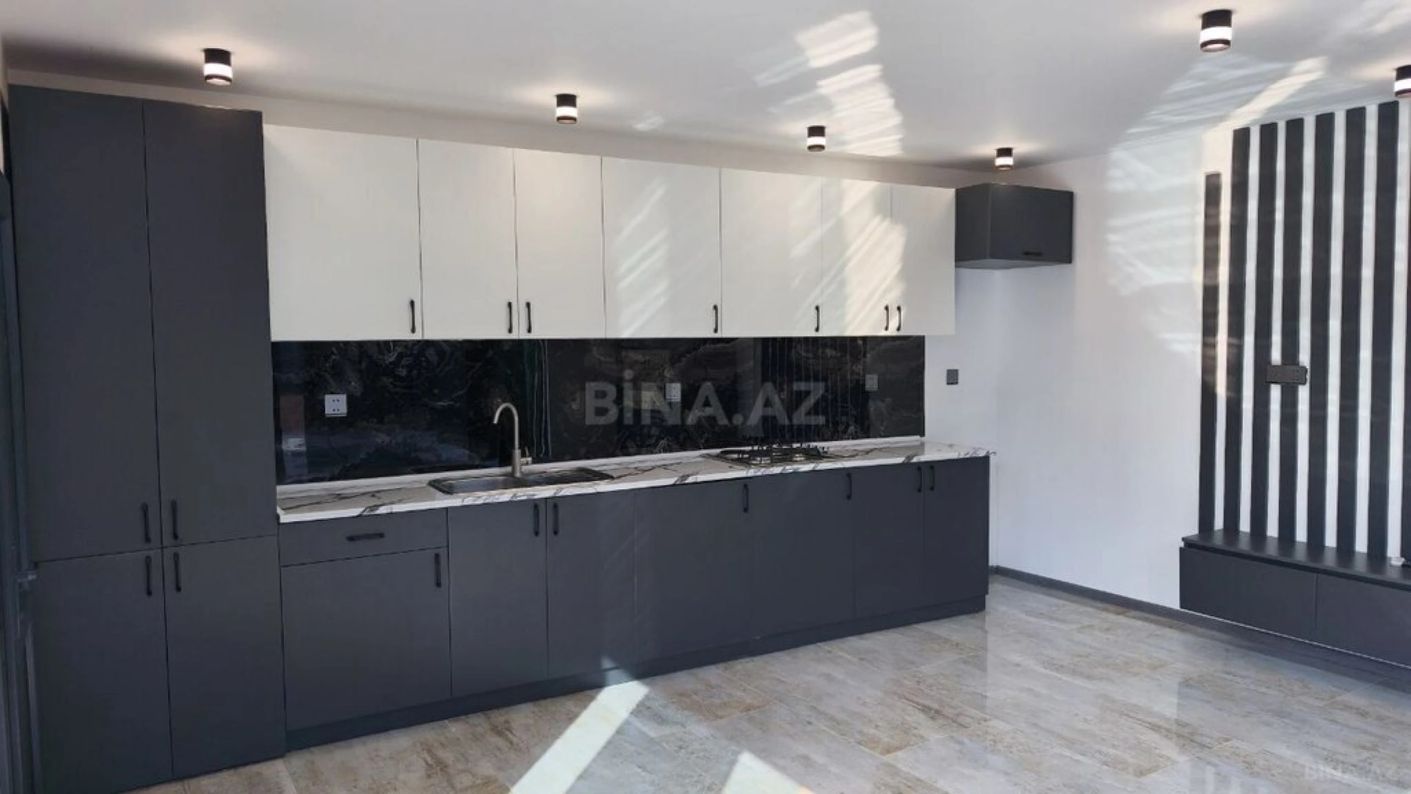 Satılır 5 otaqlı həyət evi 230 m²