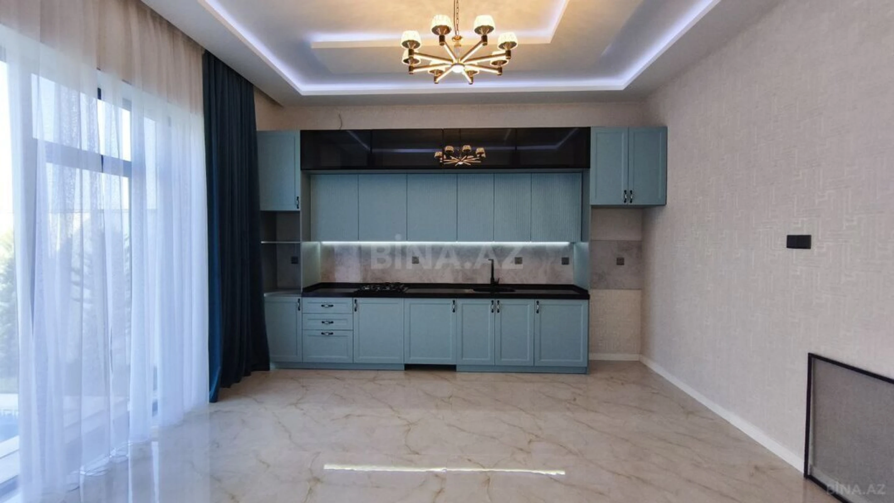 Satılır 5 otaqlı həyət evi 230 m²