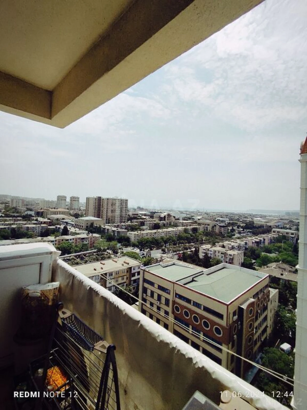 Satılır 3 otaqlı mənzil 85.2 m²