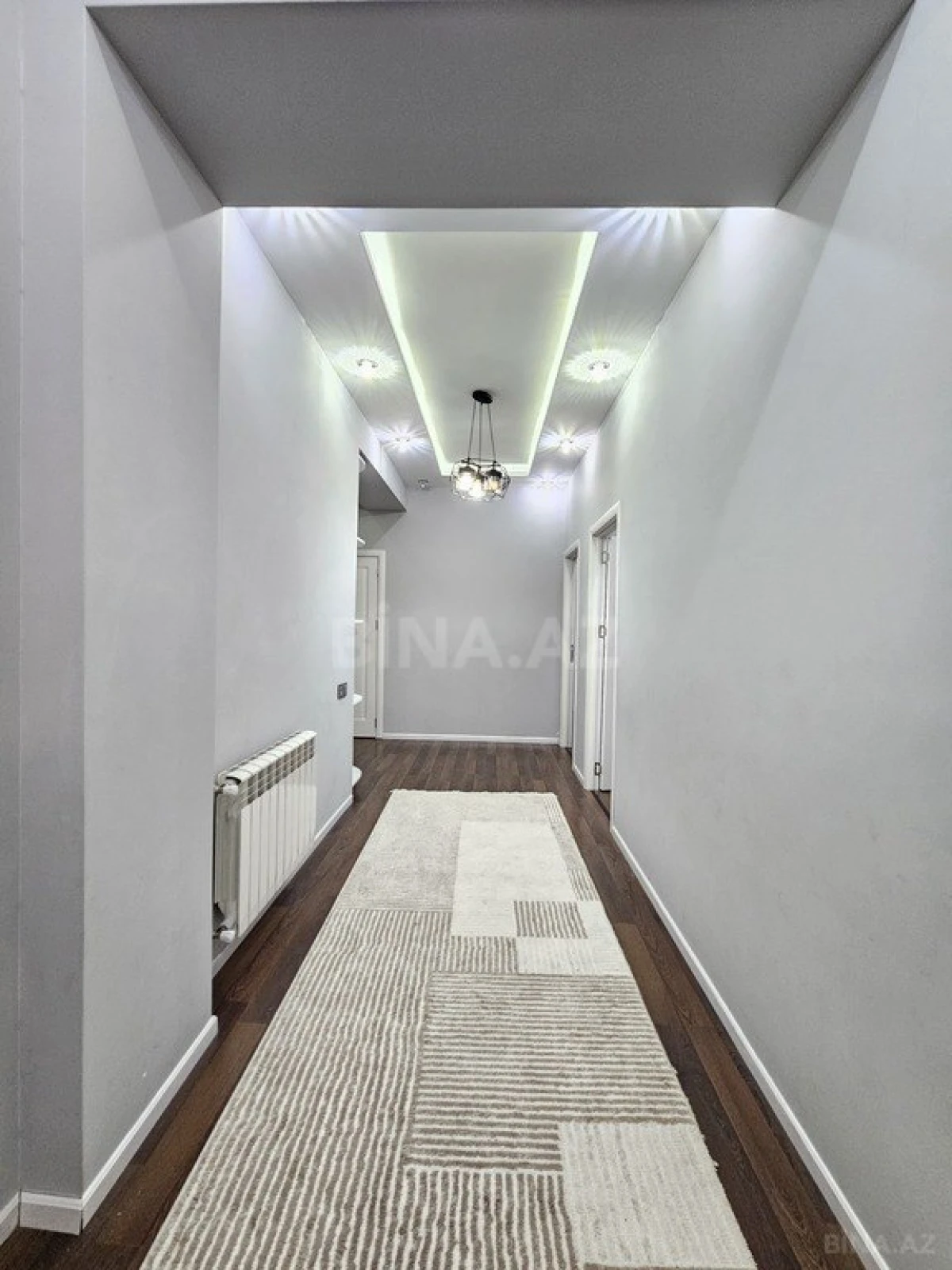 Satılır 3 otaqlı mənzil 110 m²