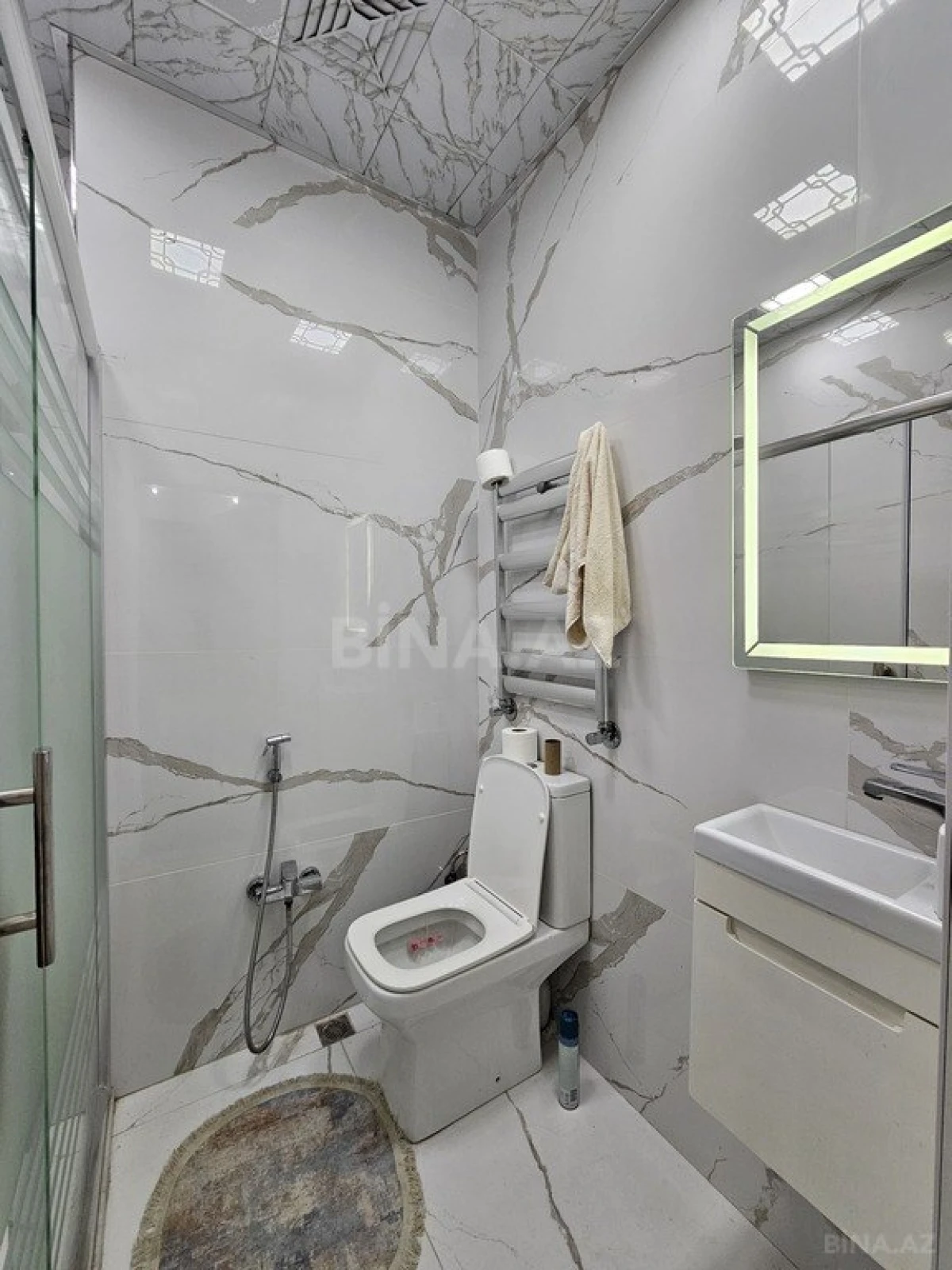 Satılır 3 otaqlı mənzil 110 m²