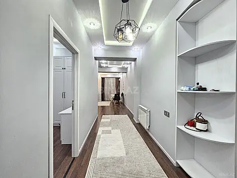 Satılır 3 otaqlı mənzil 110 m²