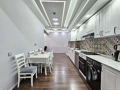 Satılır 3 otaqlı mənzil 110 m²