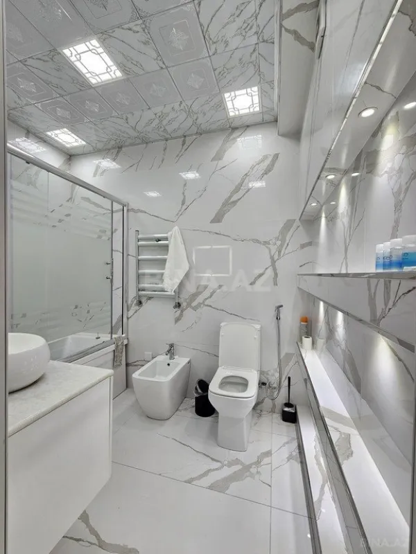 Satılır 3 otaqlı mənzil 110 m²