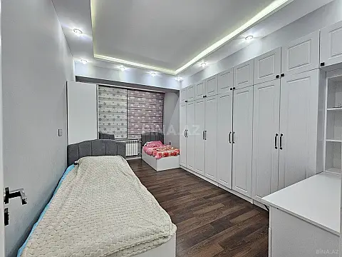Satılır 3 otaqlı mənzil 110 m²