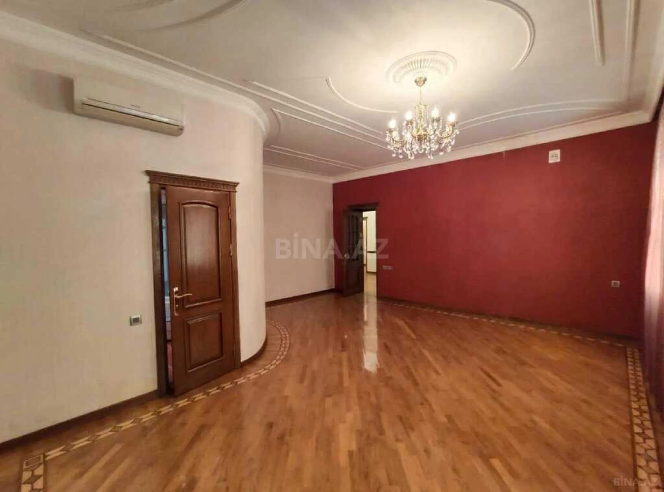 Satılır 7 otaqlı həyət evi 622 m²