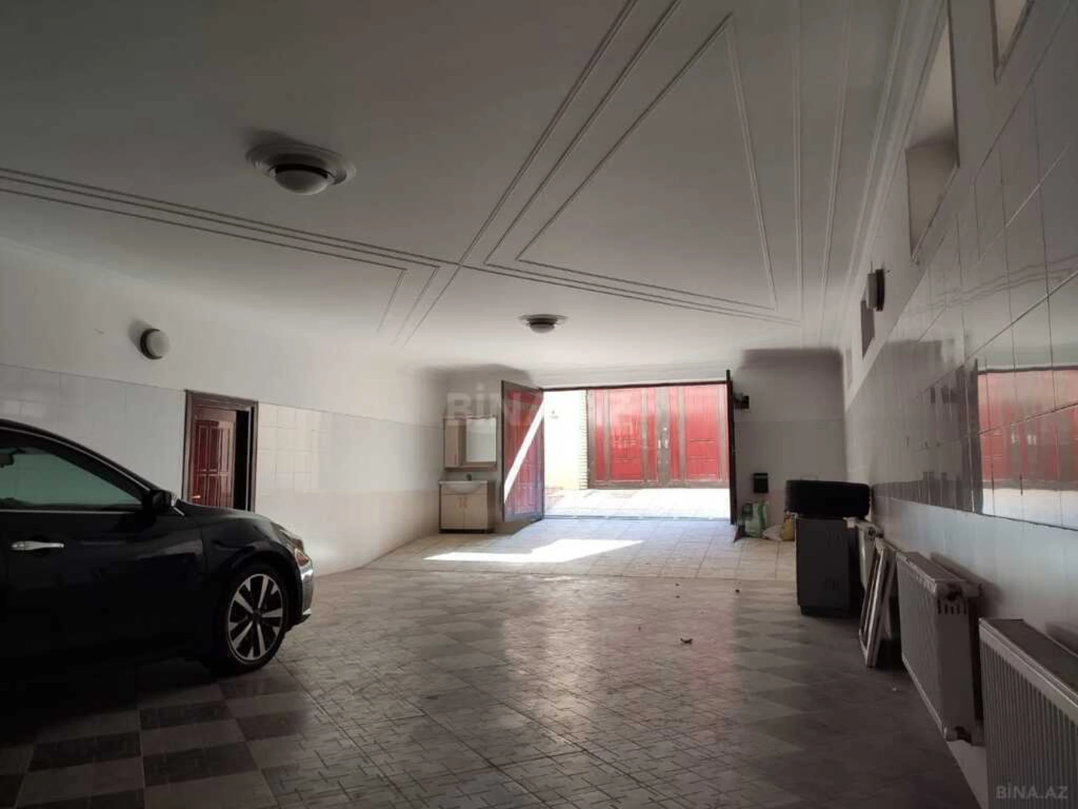 Satılır 7 otaqlı həyət evi 622 m²