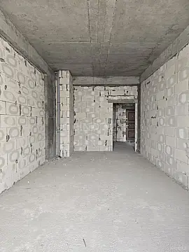 Satılır 4 otaqlı mənzil 220 m²