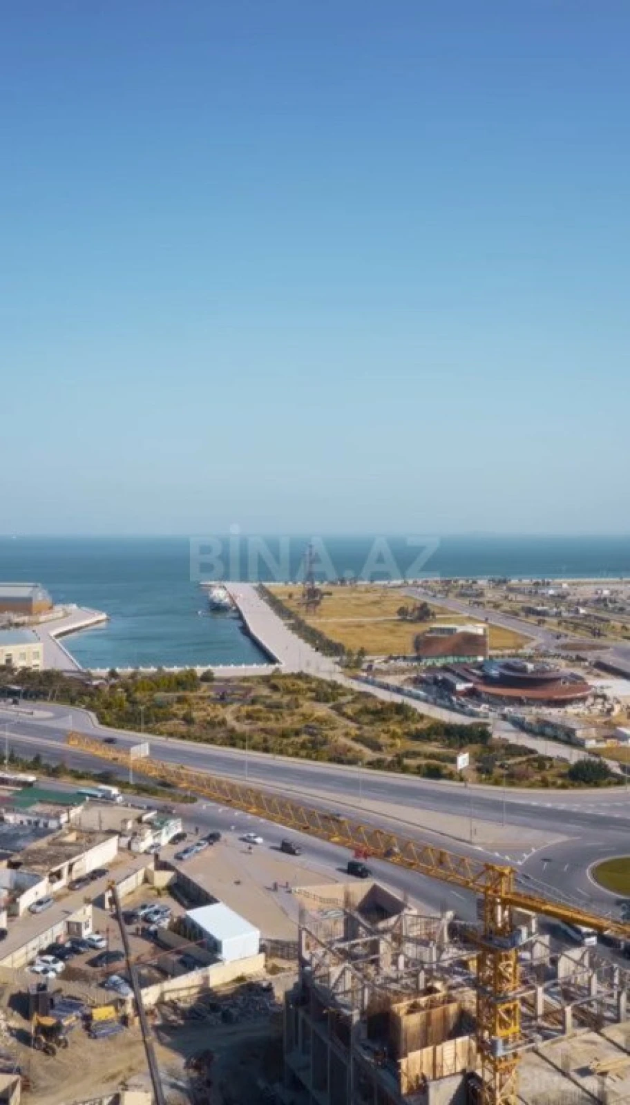 Satılır 2 otaqlı mənzil 122 m²