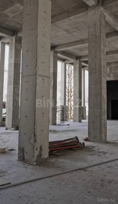 Satılır 2 otaqlı mənzil 122 m²