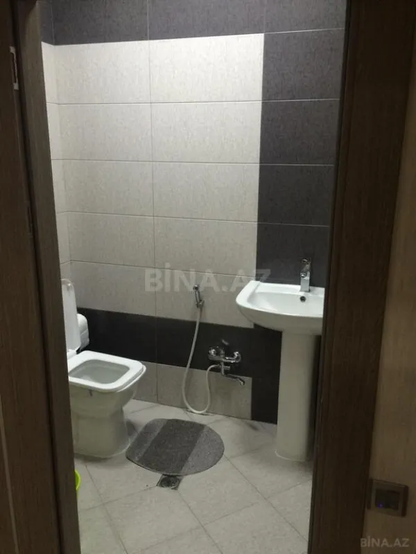 Kirayə verilir 2 otaqlı mənzil 96 m²