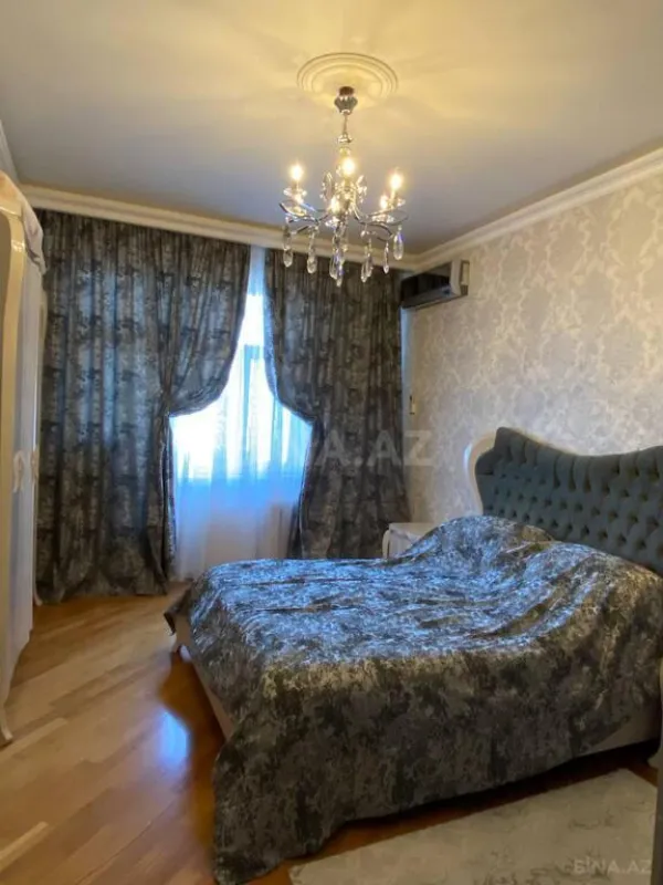 Satılır 2 otaqlı mənzil 95 m²