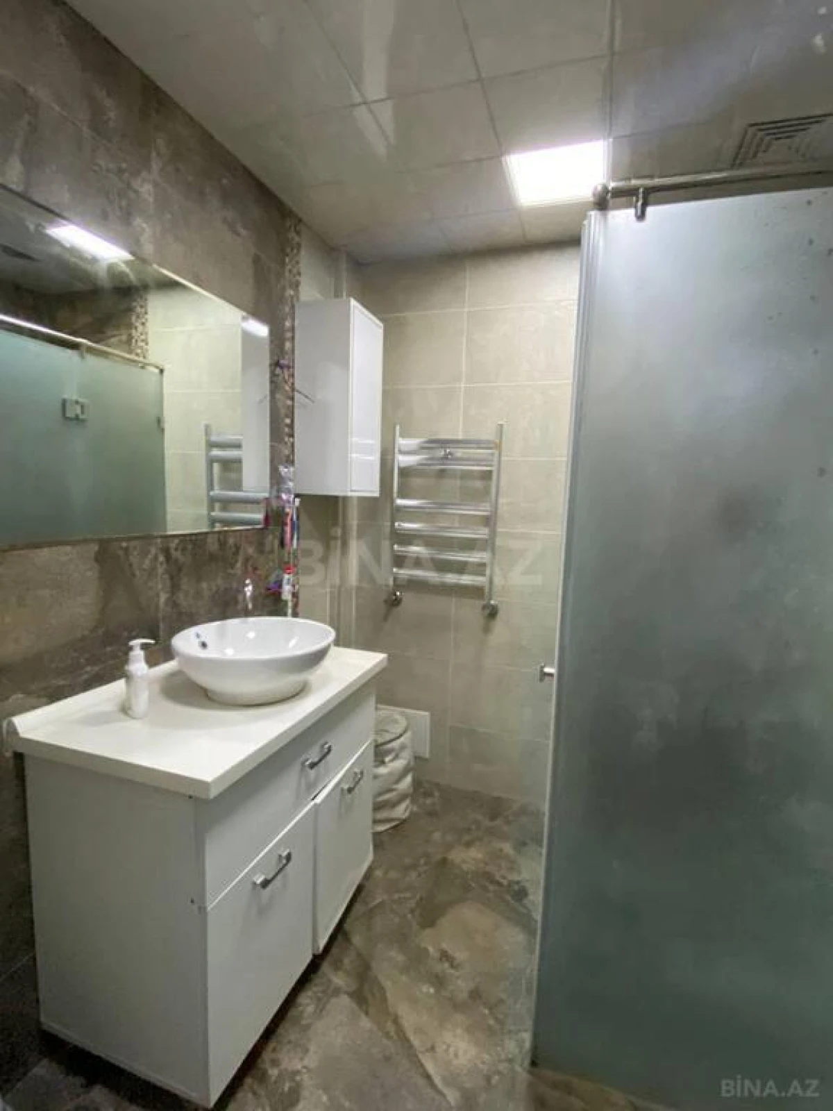 Satılır 2 otaqlı mənzil 95 m²