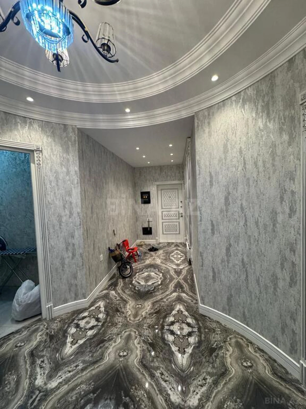 Kirayə verilir 3 otaqlı mənzil 150 m²