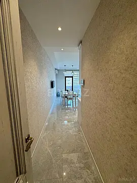 Kirayə verilir 3 otaqlı mənzil 150 m²