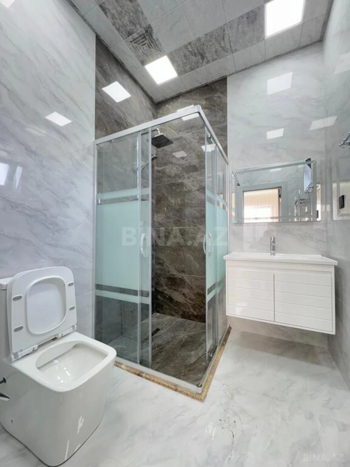 Satılır 4 otaqlı həyət evi 160 m²