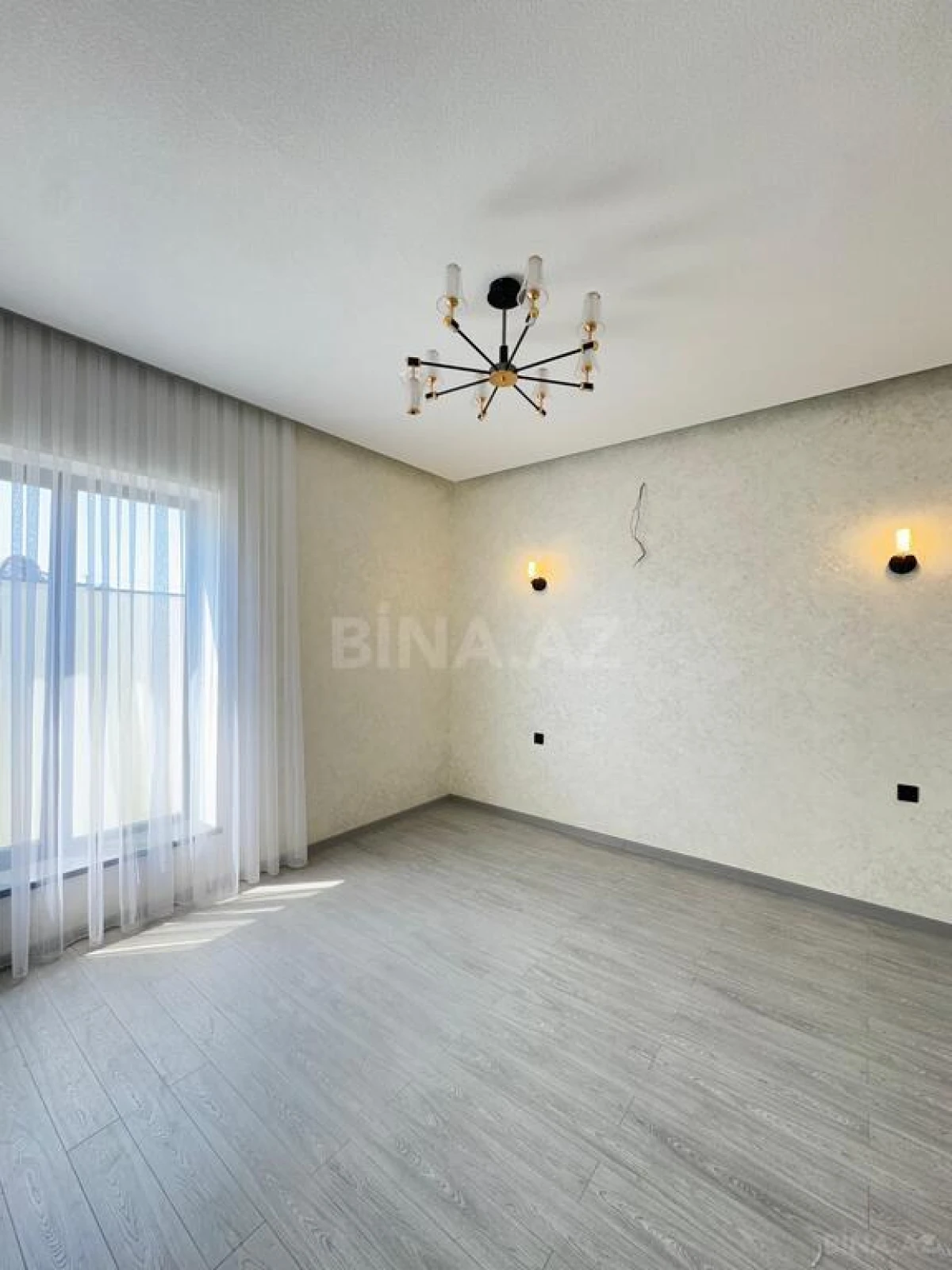 Satılır 4 otaqlı həyət evi 160 m²