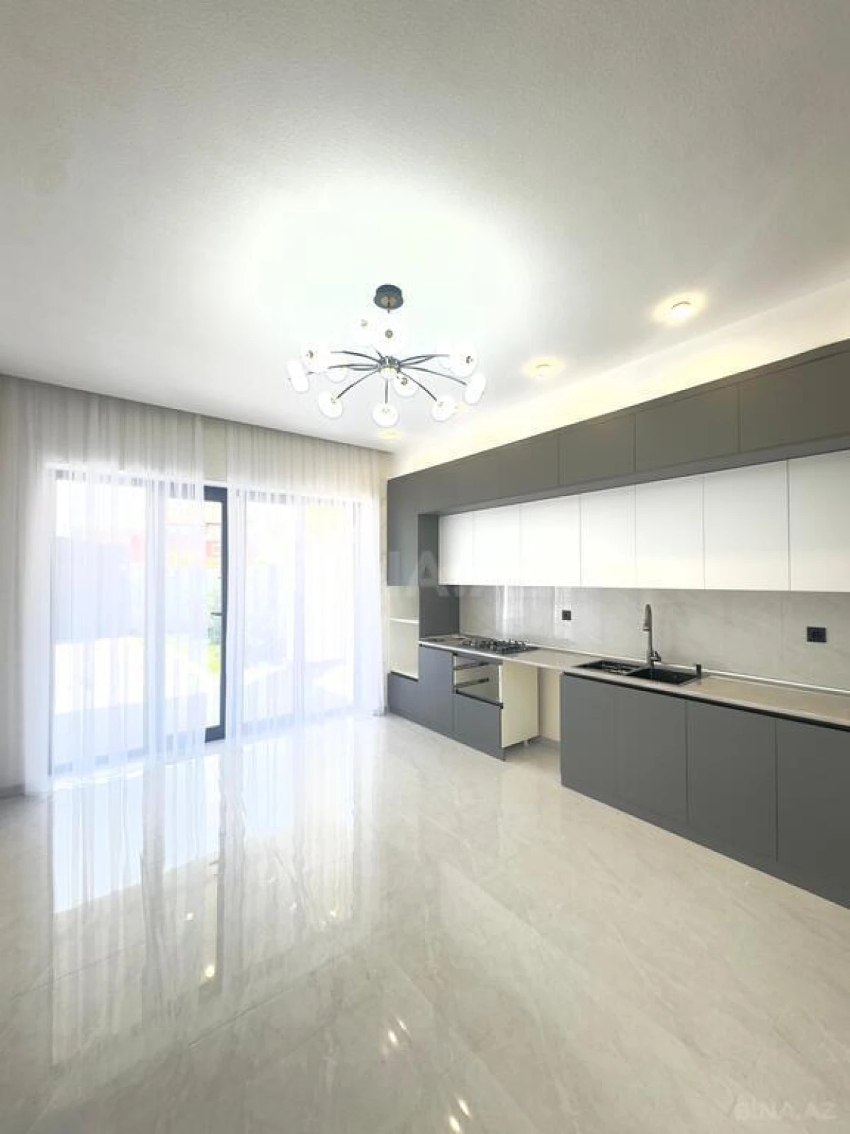 Satılır 4 otaqlı həyət evi 160 m²