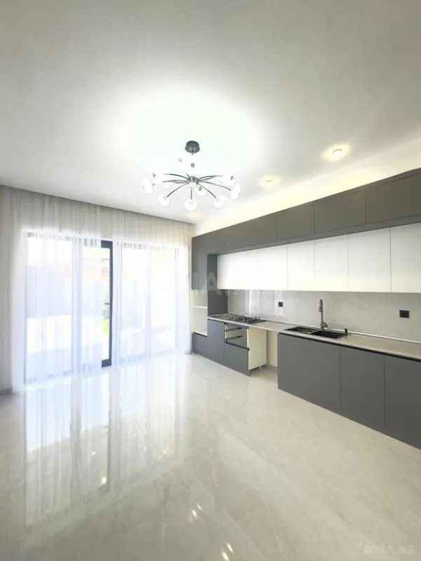 Satılır 4 otaqlı həyət evi 160 m²