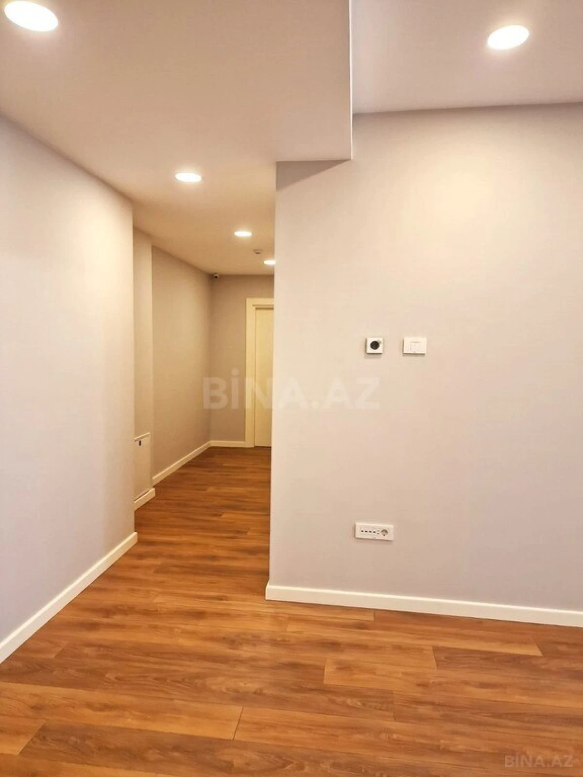 Kirayə verilir obyekt 1000 m²