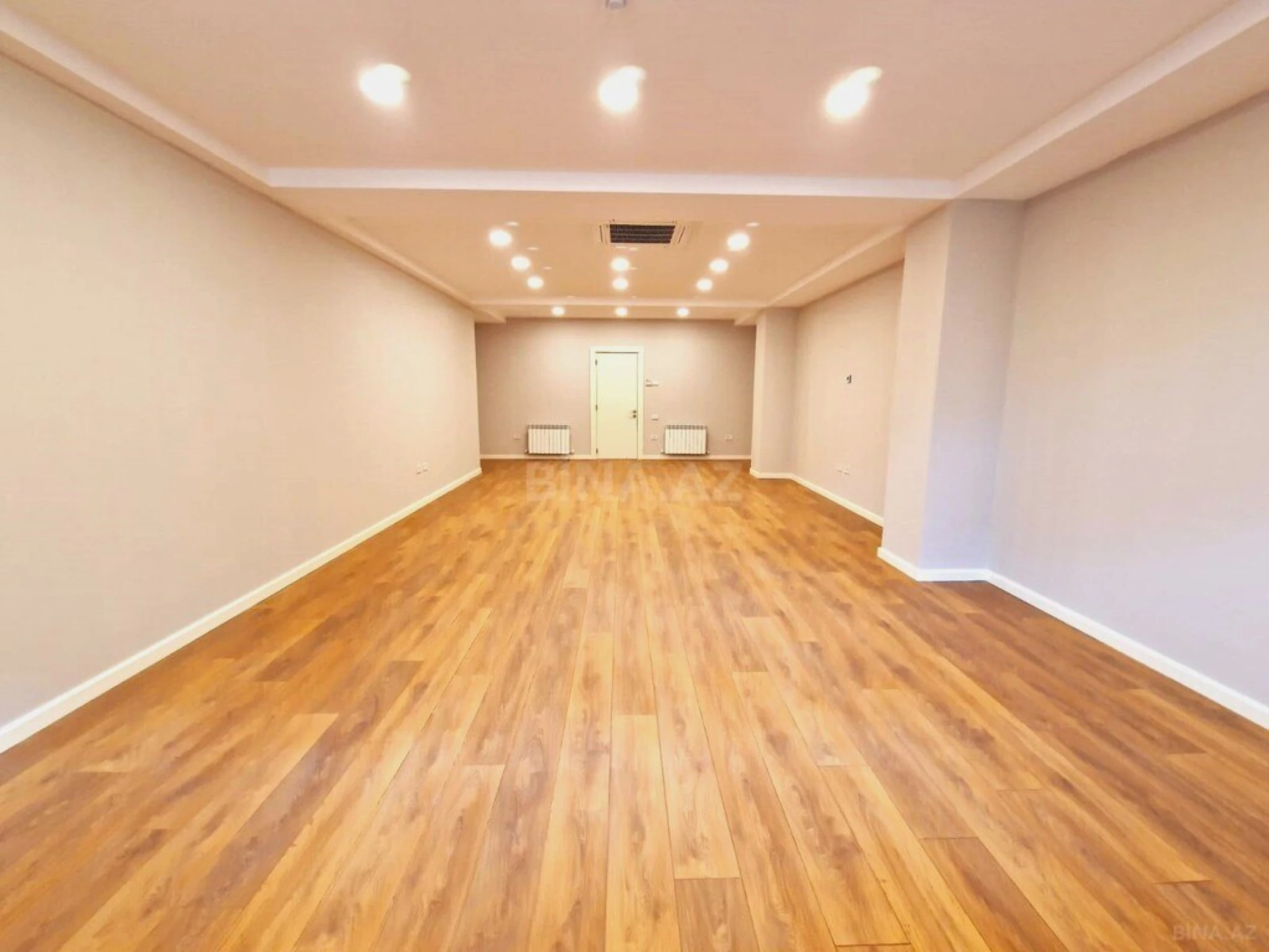 Kirayə verilir obyekt 1000 m²