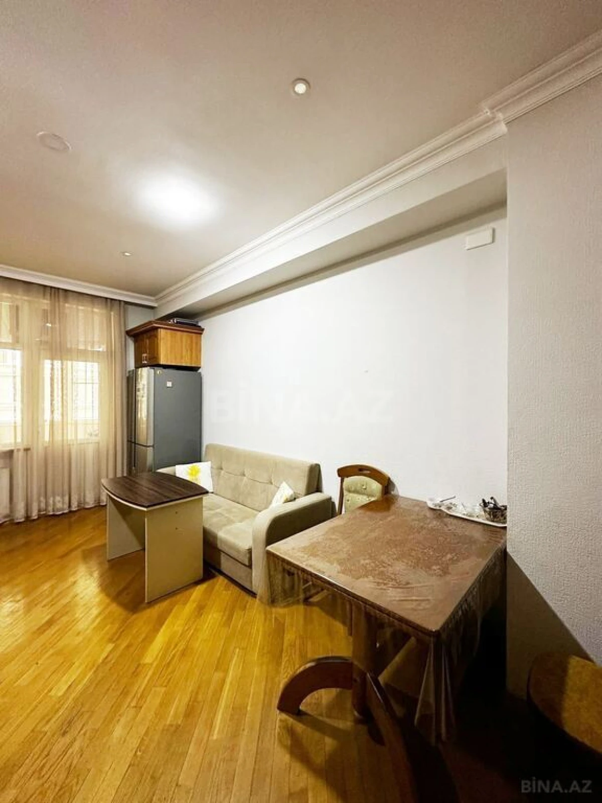 Satılır 3 otaqlı mənzil 157 m²