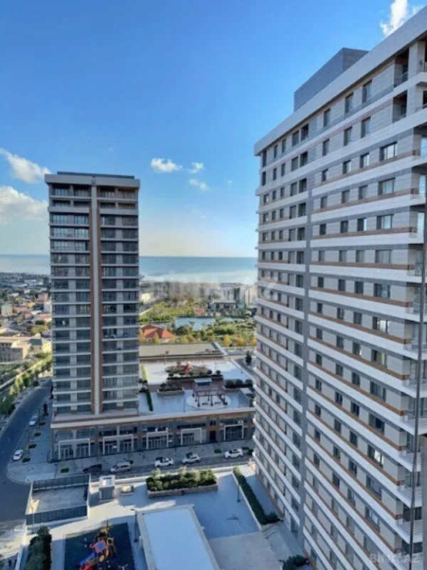 Satılır 3 otaqlı mənzil 157 m²