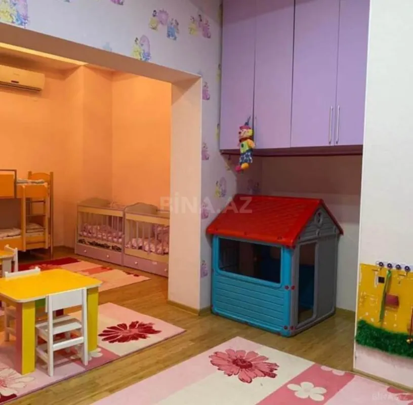 Satılır obyekt 230 m²