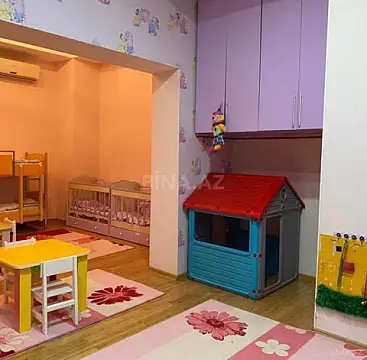 Satılır obyekt 230 m²