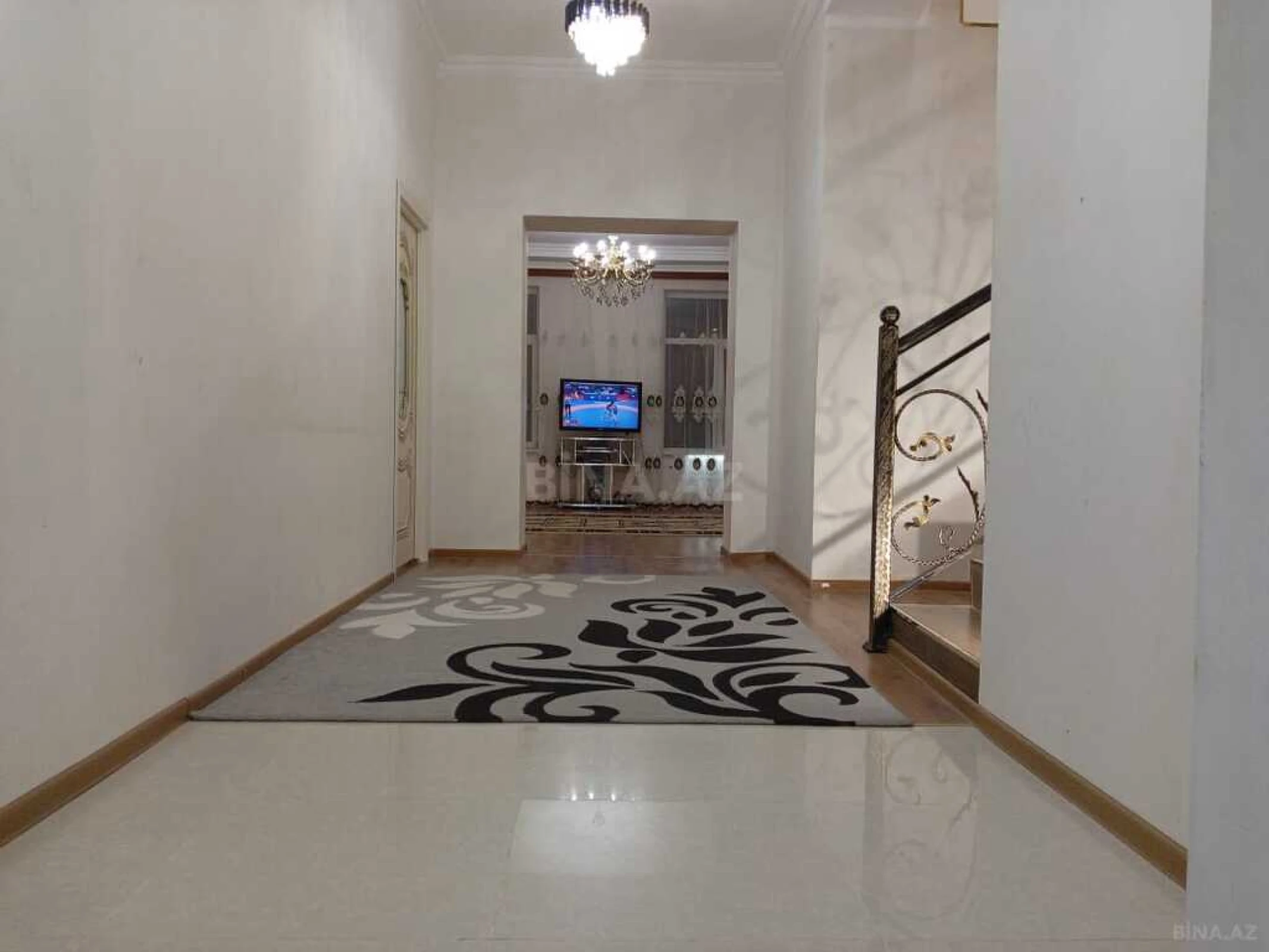 Satılır 4 otaqlı həyət evi 200 m²