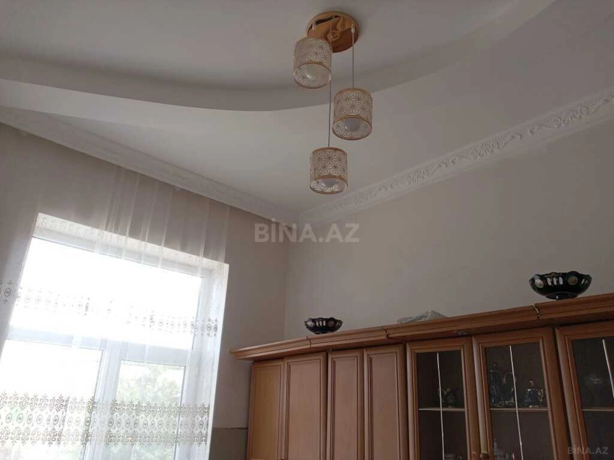 Satılır 4 otaqlı həyət evi 200 m²