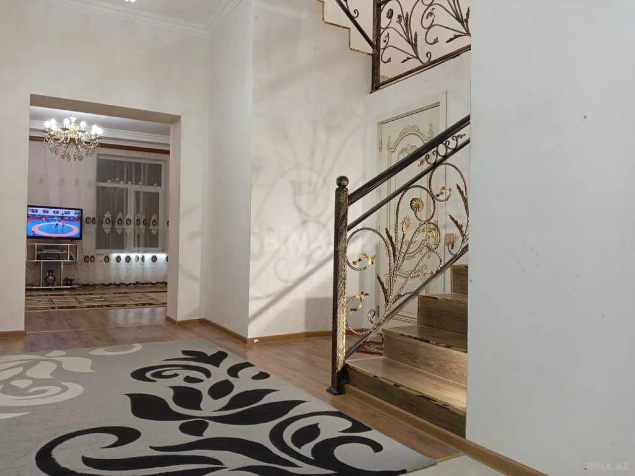 Satılır 4 otaqlı həyət evi 200 m²