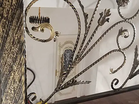 Satılır 4 otaqlı həyət evi 200 m²