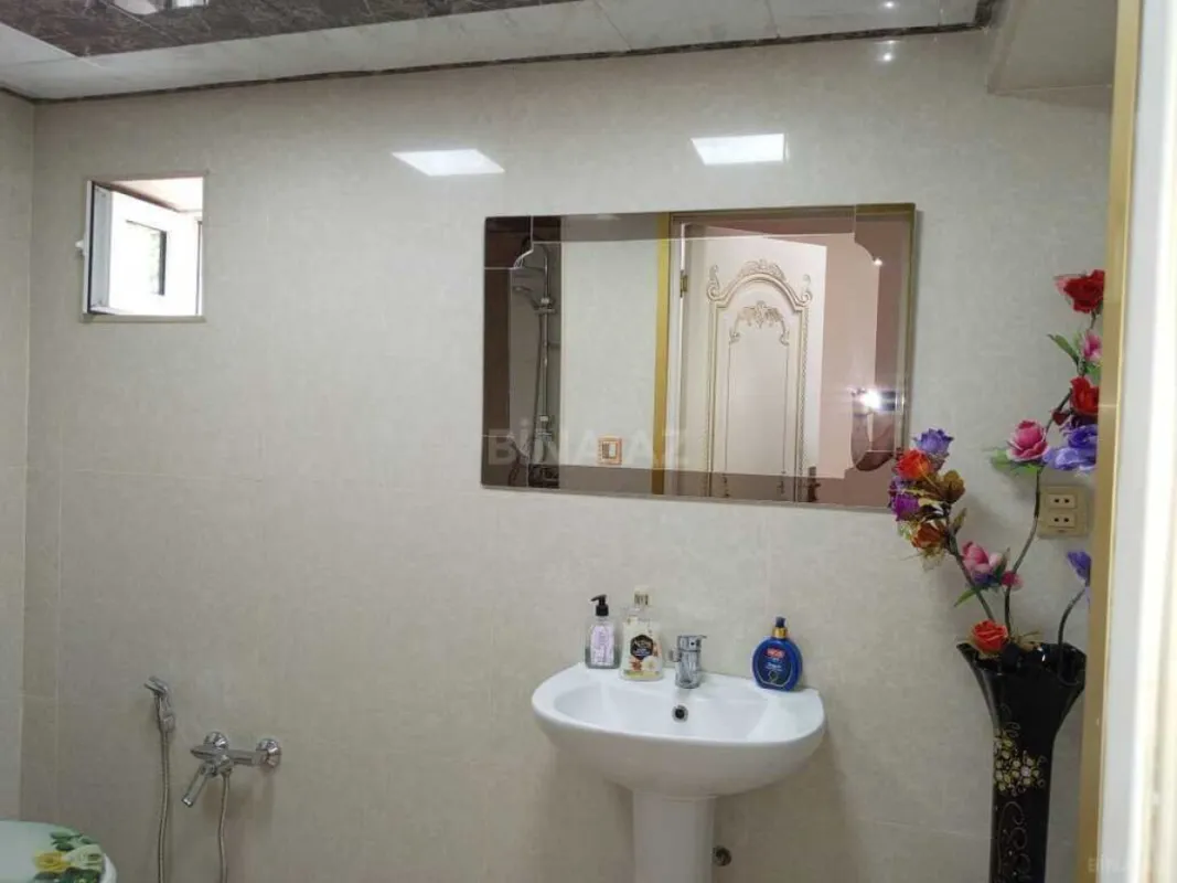 Satılır 4 otaqlı həyət evi 200 m²