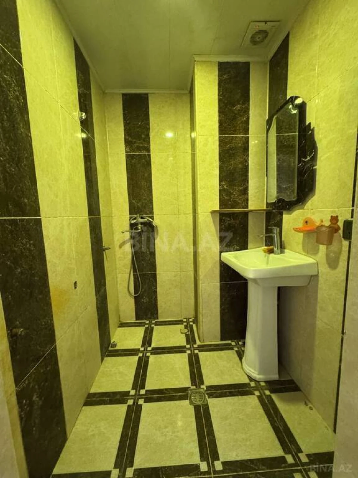 Satılır 3 otaqlı mənzil 72 m²