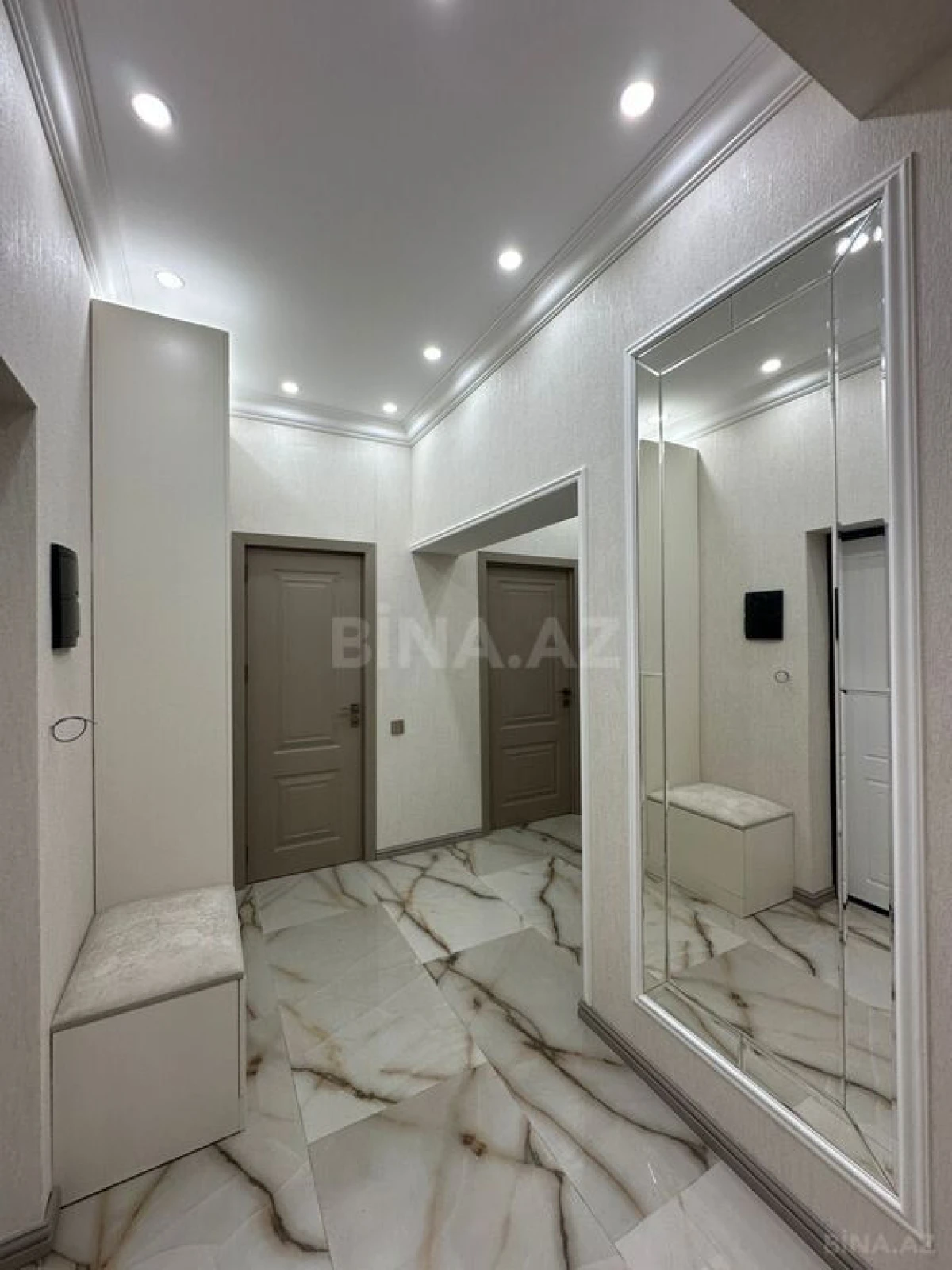 Satılır 3 otaqlı mənzil 75 m²