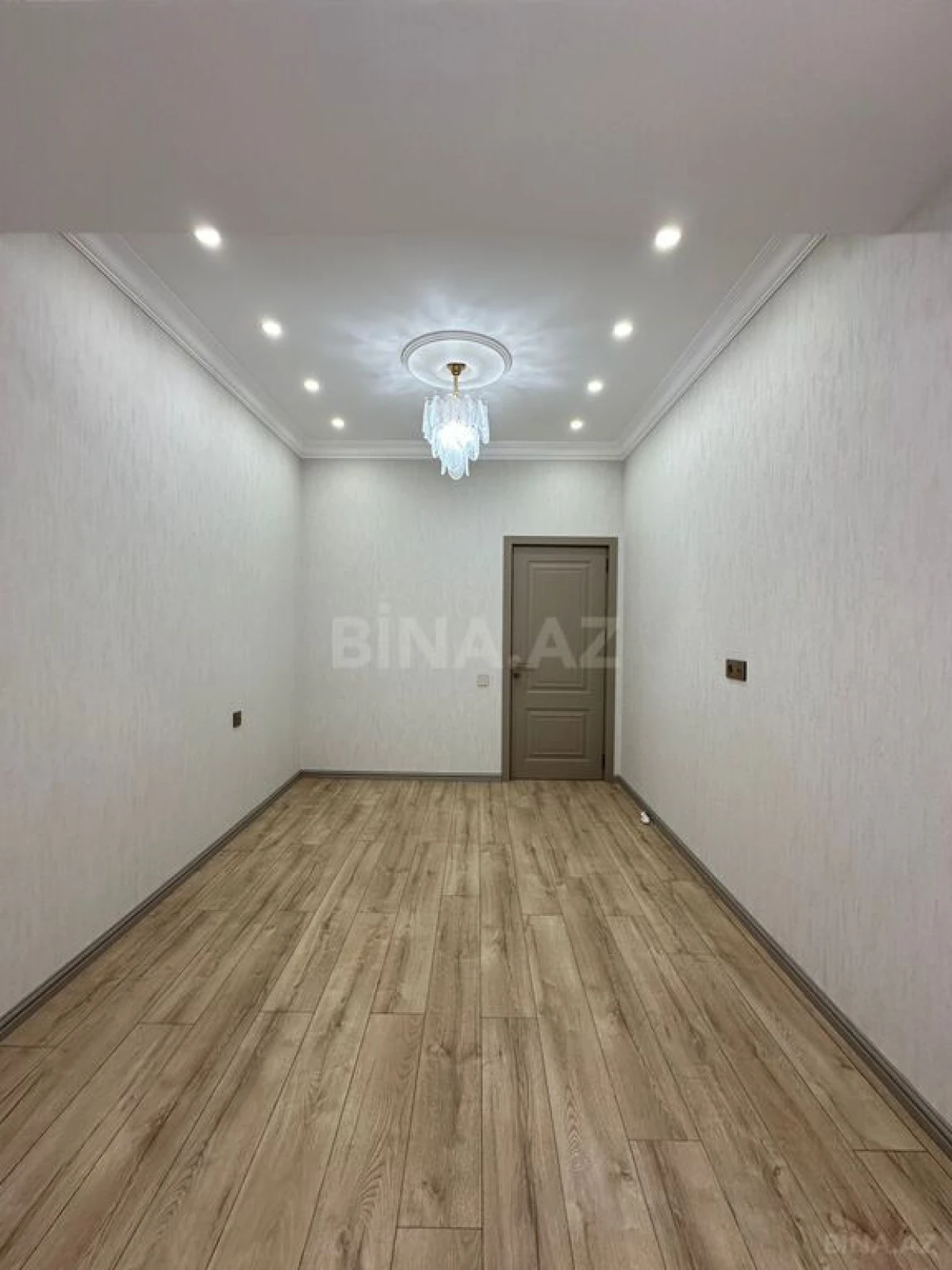 Satılır 3 otaqlı mənzil 75 m²