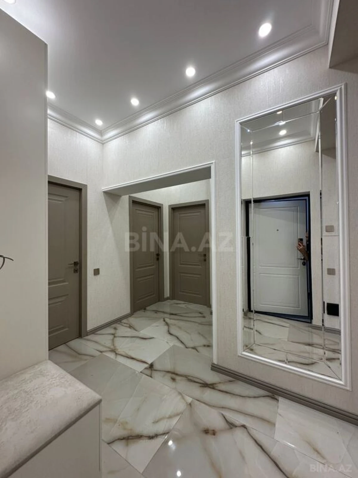 Satılır 3 otaqlı mənzil 75 m²