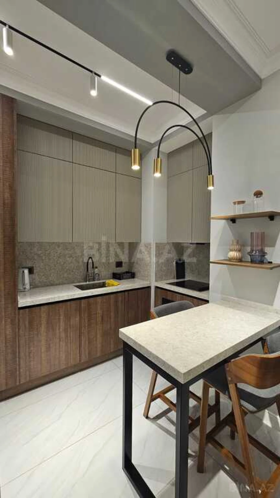 Kirayə verilir 2 otaqlı mənzil 65 m²