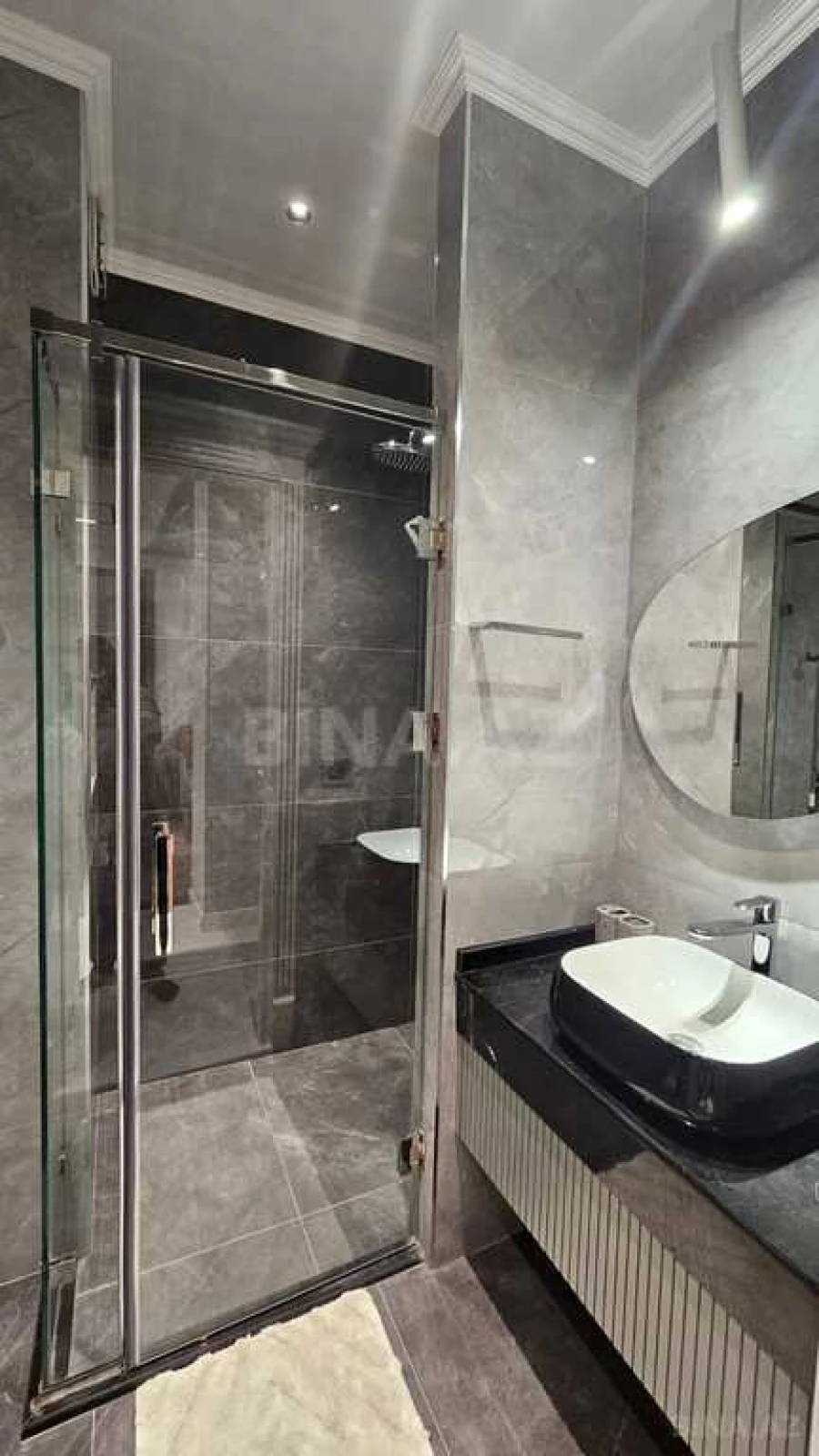 Kirayə verilir 2 otaqlı mənzil 65 m²