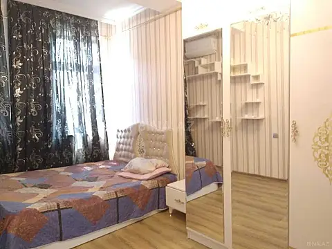 Satılır 2 otaqlı mənzil 65 m²