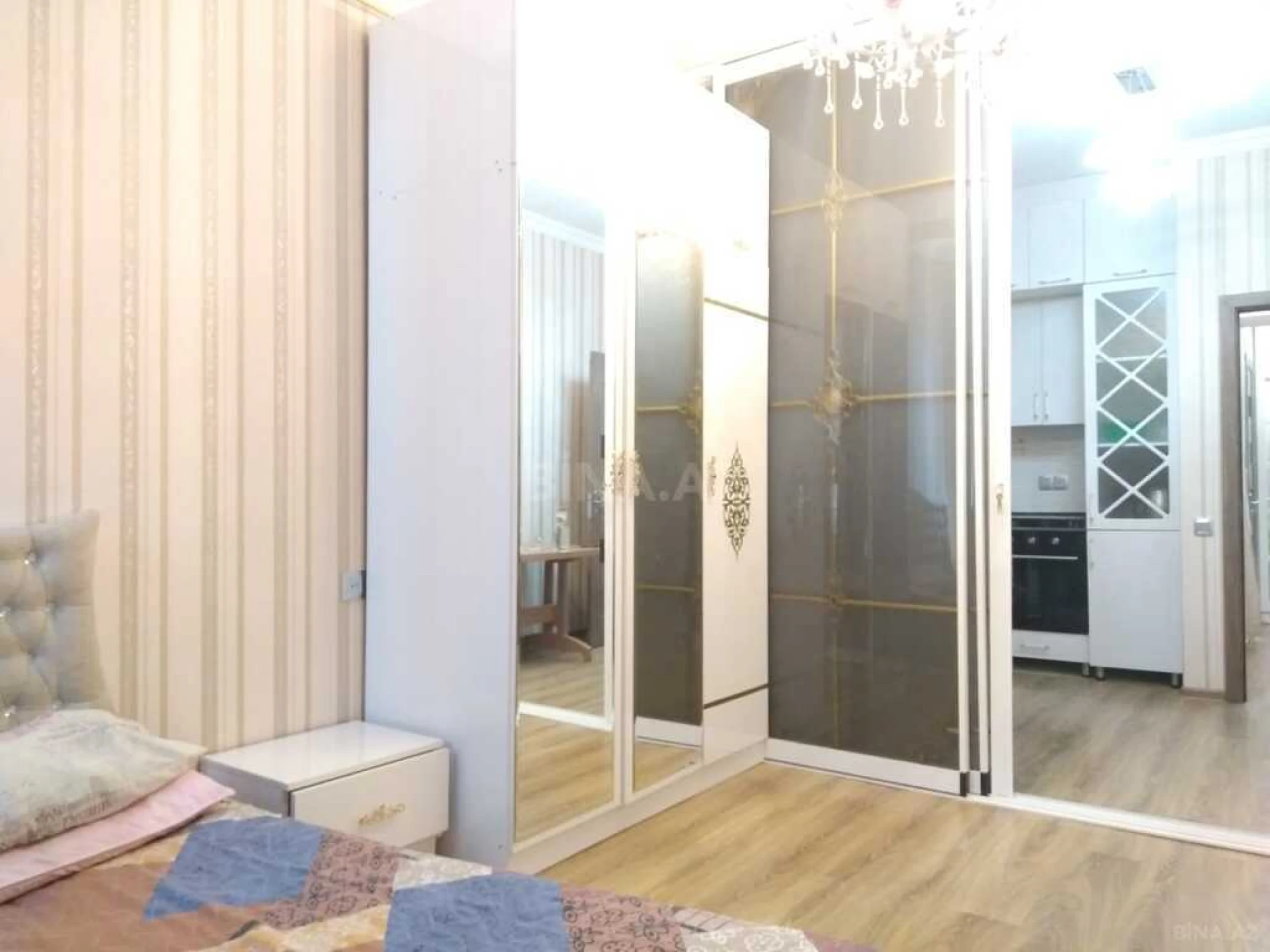 Satılır 2 otaqlı mənzil 65 m²