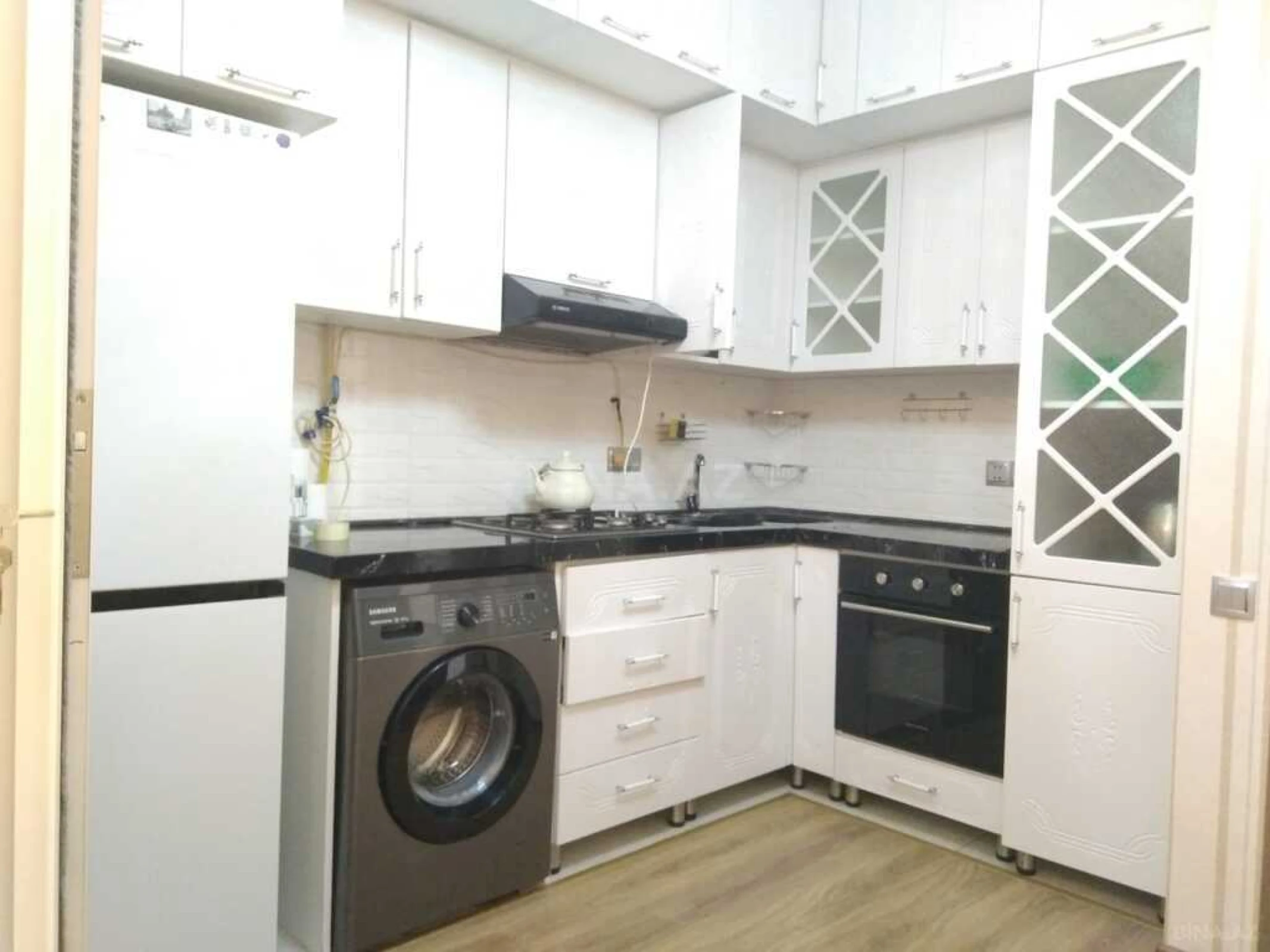 Satılır 2 otaqlı mənzil 65 m²