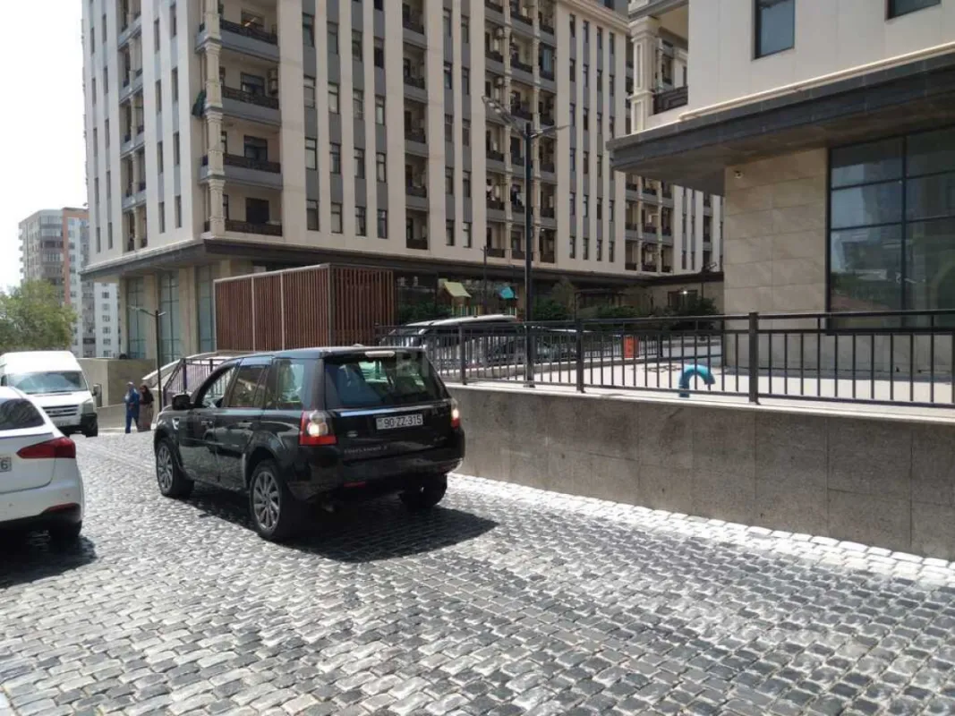 Satılır 2 otaqlı mənzil 65 m²