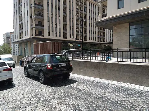 Satılır 2 otaqlı mənzil 65 m²