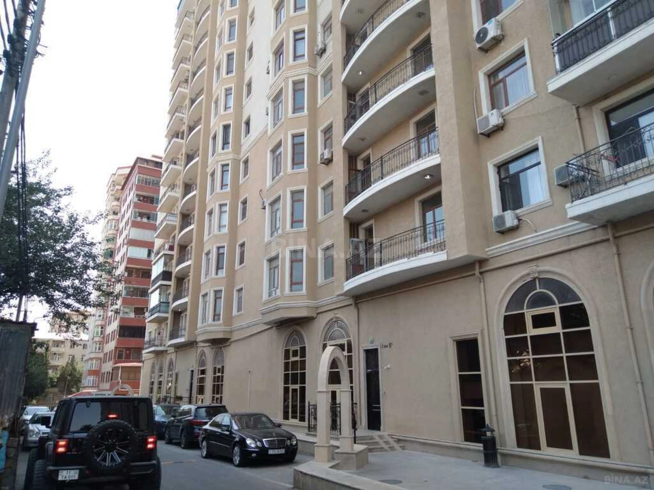 Satılır 2 otaqlı mənzil 65 m²