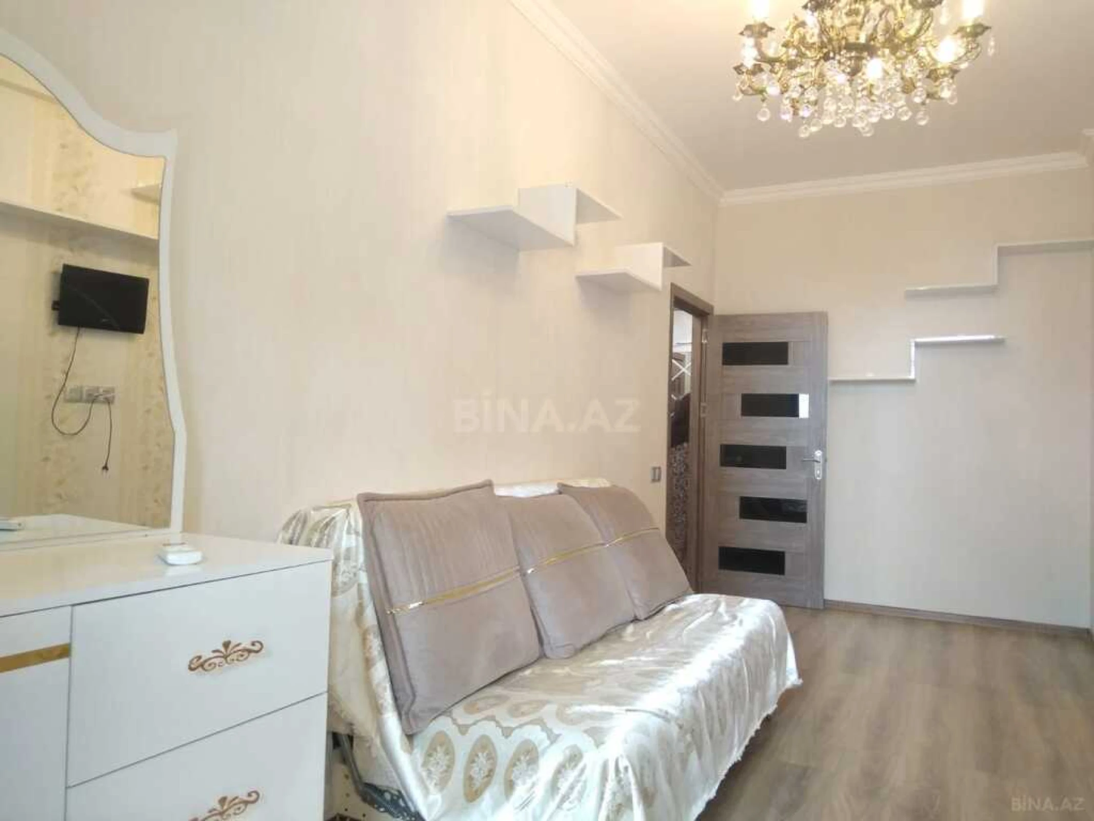 Satılır 2 otaqlı mənzil 65 m²