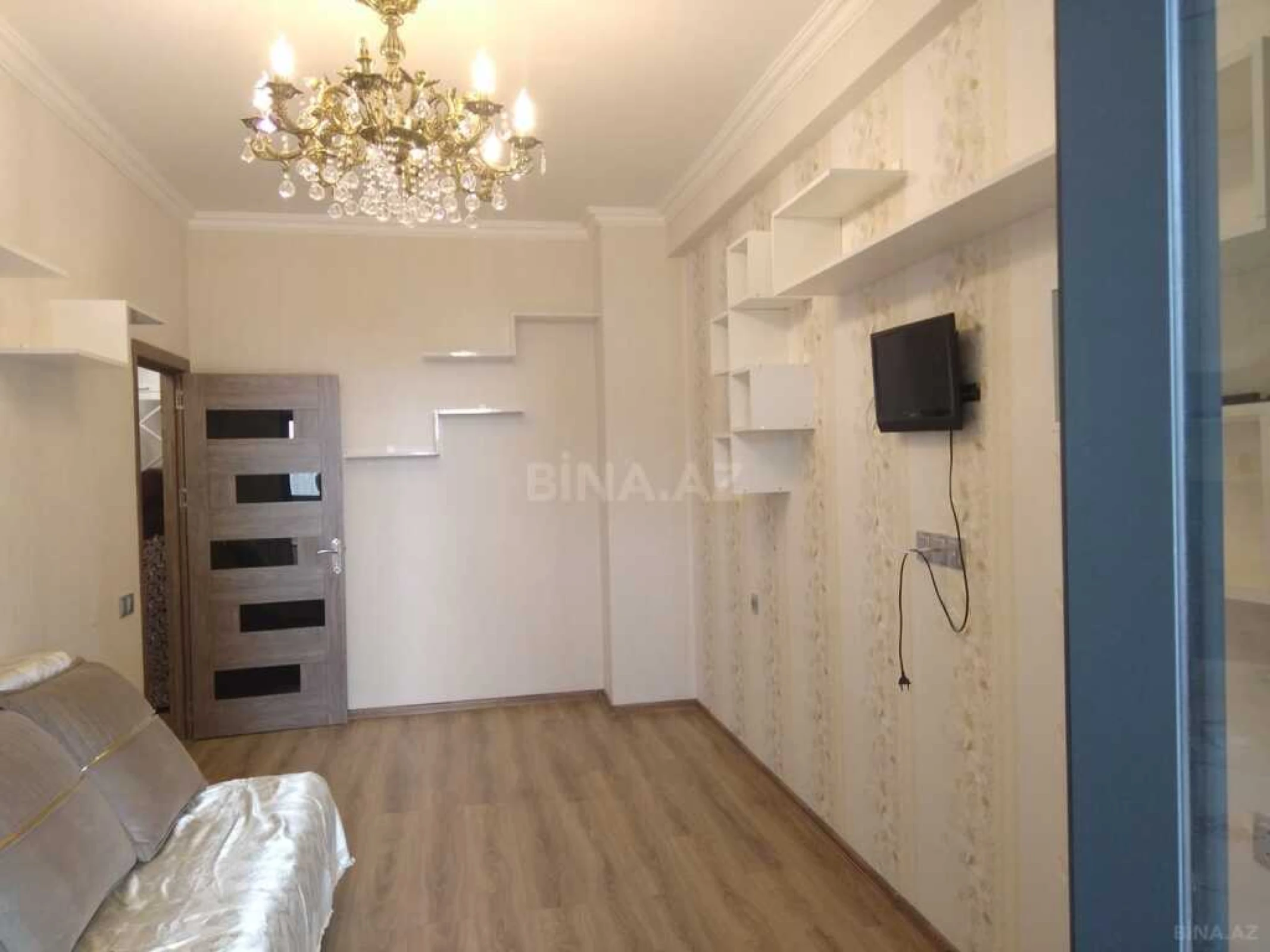 Satılır 2 otaqlı mənzil 65 m²